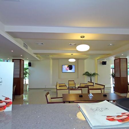 טולצ'אה Hotel Eden מראה חיצוני תמונה